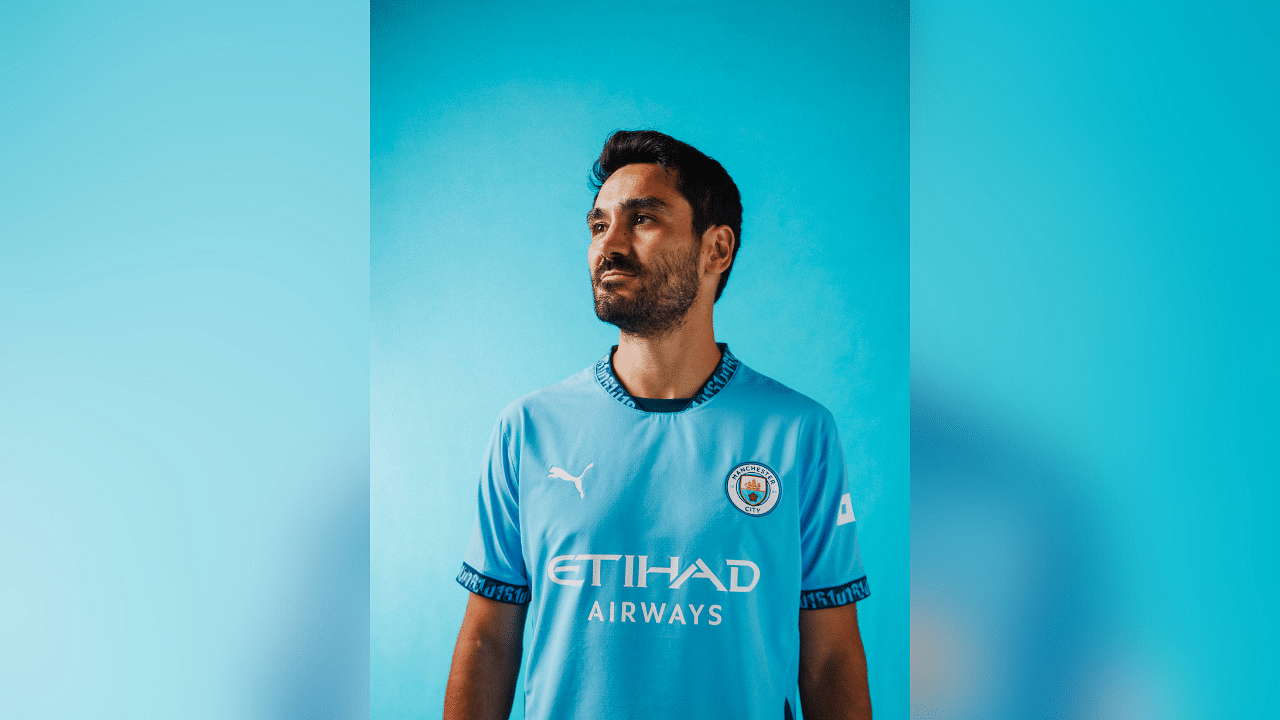 <div class="paragraphs"><p>Ilkay Gundogan after re-signing for Man City.</p></div>